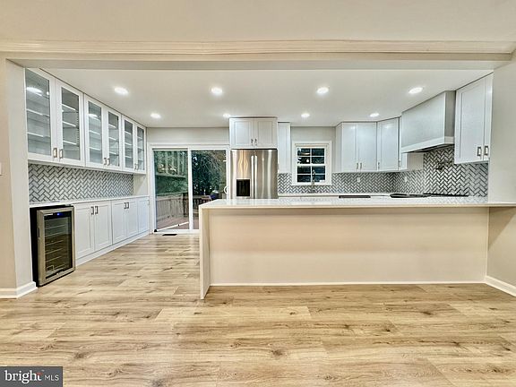 5th image of 13326 Kirkdale Ct