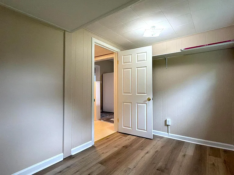 540 Oakwood St — Photo 7