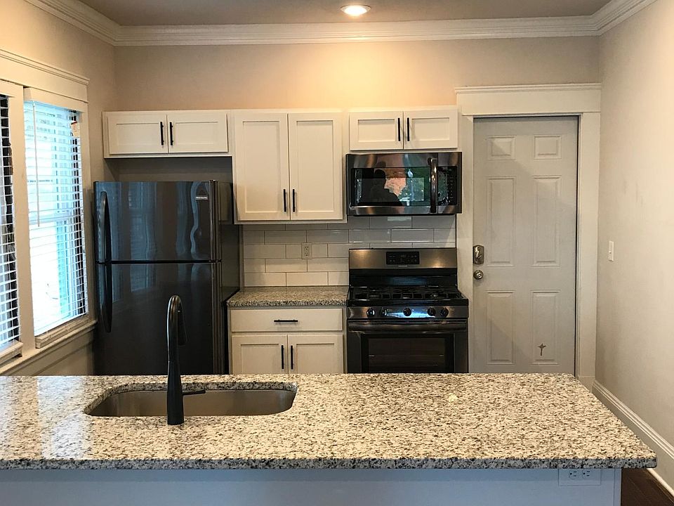 1st image of 9219 Clifton Blvd Unit 1