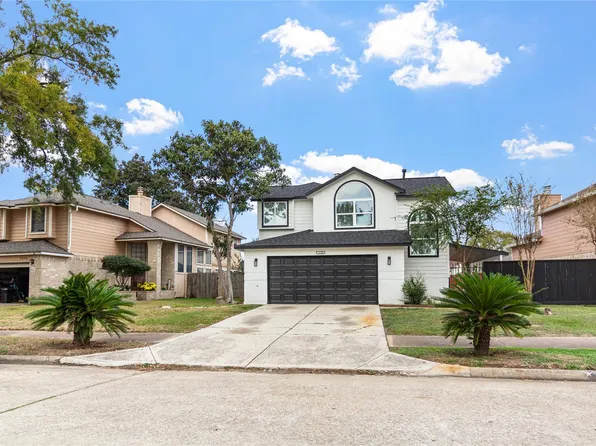 3718 Storm Creek Dr, Houston, TX 77088