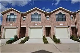2 bed, 4.0 bath, 1030 sqft, $1,700 — Photo 1