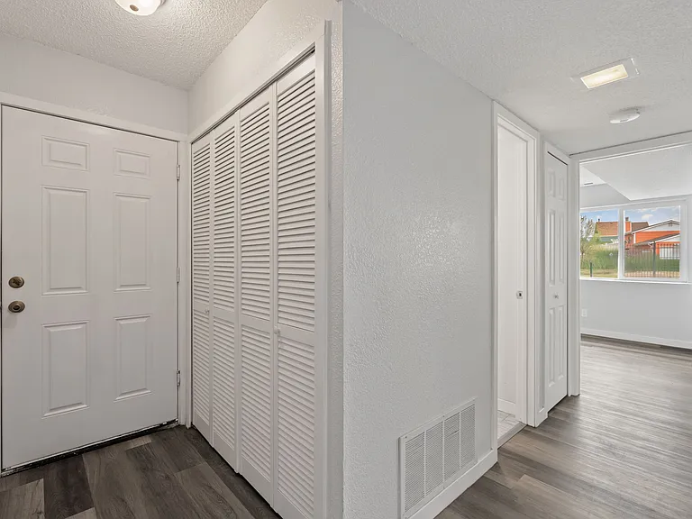 3445 Cochran Dr #B — Photo 6