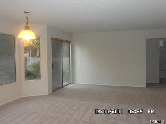 5th image of 12073 Drury Ln