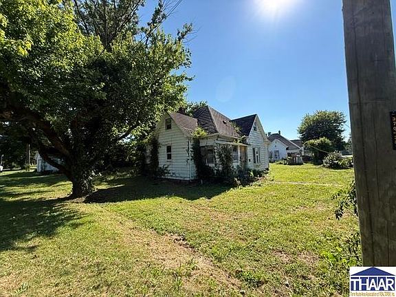 2nd image of 402 W Columbus St