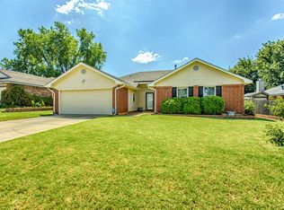 1920 Dena Dr, Edmond, OK 73003