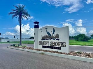 138 Tiki Dr, Rockport, TX 78382