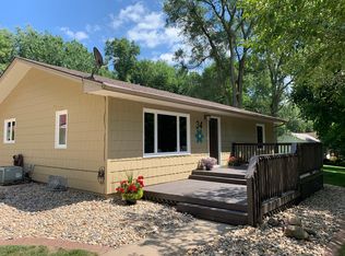 34 N 22nd St, Denison, IA 51442