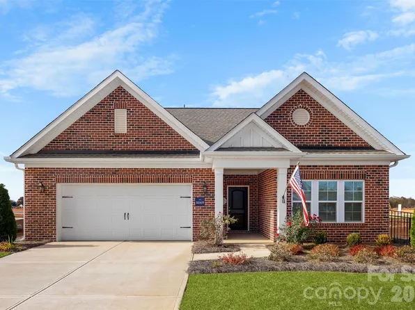 3069 Founding Fathers Dr, Gastonia, NC 28056