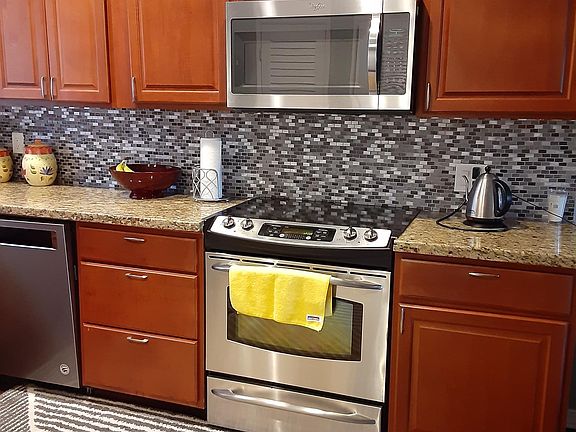 5th image of 11666 N 28th Dr #0