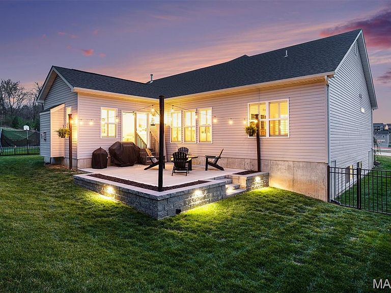Listing photo 5