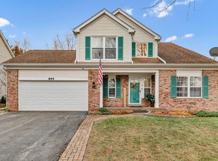 944 Cortney Dr, Carpentersville, IL 60110