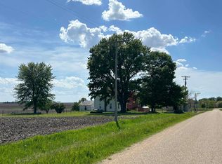 15331 W Harper Rd, Forreston, IL 61030