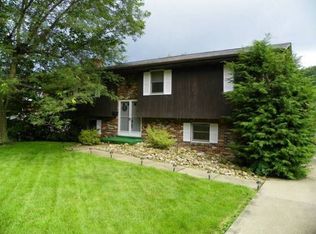 12449 Roth Dr, North Huntingdon, PA 15642