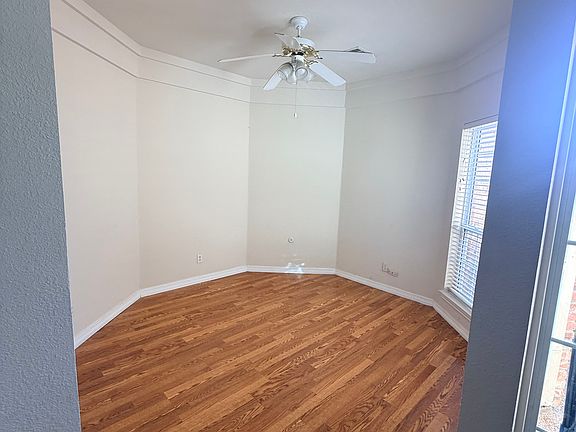3rd image of 438 Lake Highland Dr