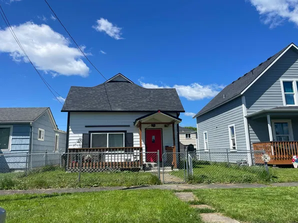 703 S 5th Ave, Kelso, WA 98626