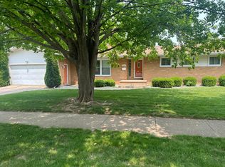 2739 Woodruff Ave, Lansing, MI 48912