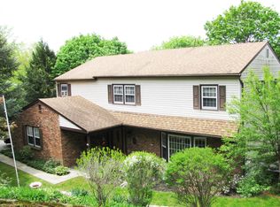 204 N Lochwood La, West Chester, PA 19380