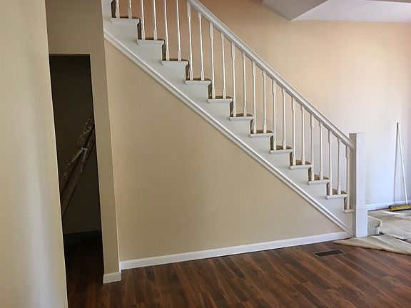 4th image of 2810 Elisha Ave