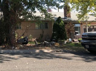 808 Park Pl, Yreka, CA