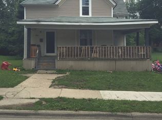 211 Forest Ave, Rockford, IL 61101