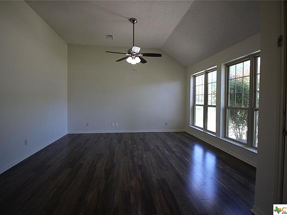 3rd image of 2407 Timberline Dr