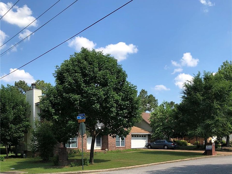 2nd image of 2401 S 87th Dr