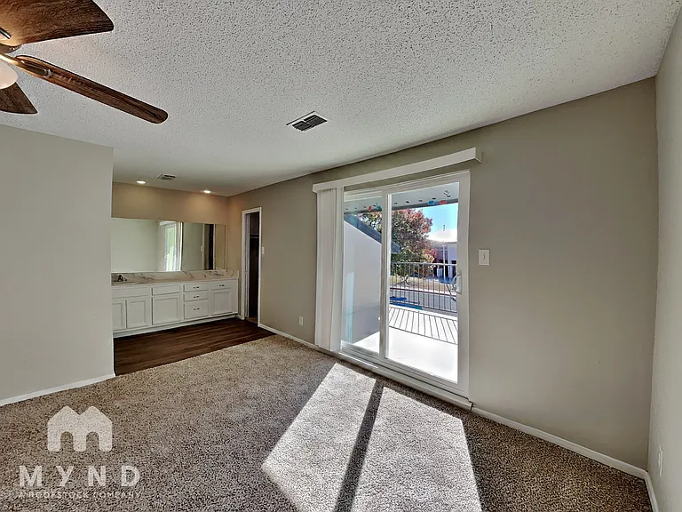 3252 63rd St — Photo 13