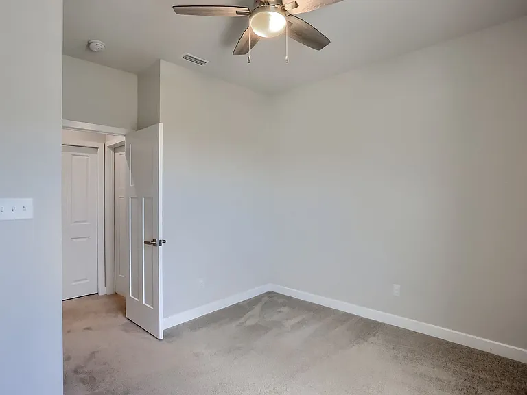 137 Moyer Hill Dr — Photo 28