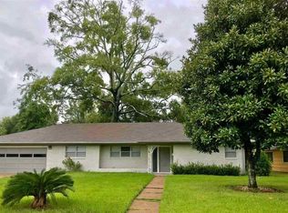 3460 Brentwood Dr, Beaumont, TX 77706