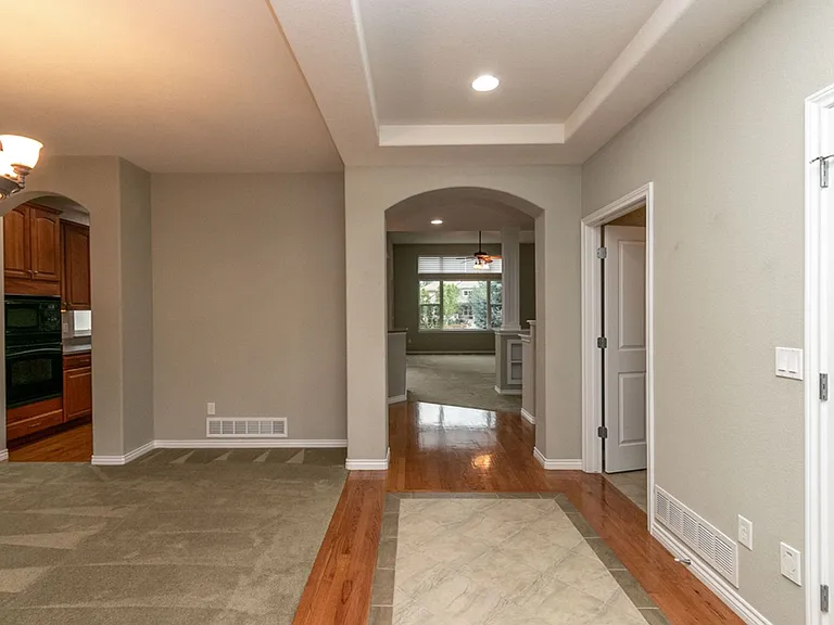 711 Windflower Dr — Photo 3