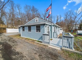10 Dixon Ave S, Auburn, MA 01501