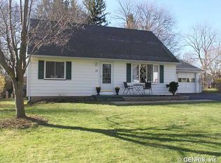 17 Sierra Rd, Rochester, NY 14624