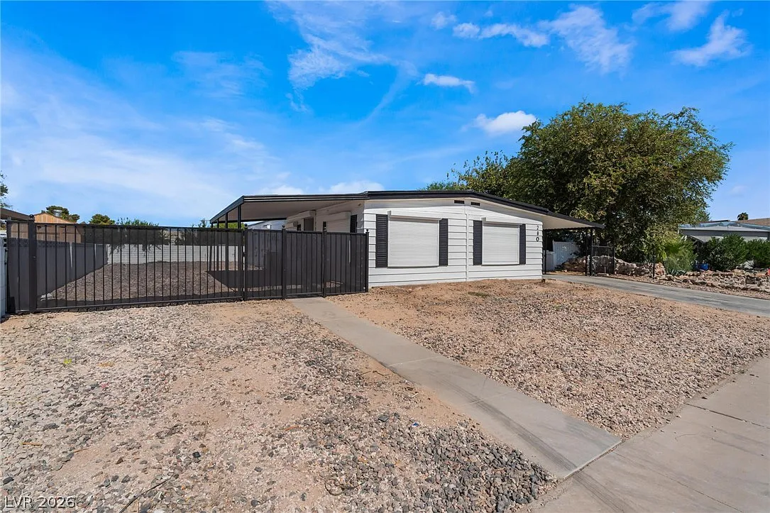 3 bed, 2.0 bath, 1440 sqft, $1,495 — Photo 3