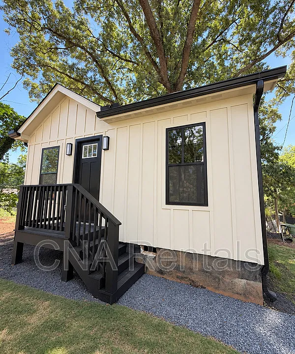 294 Roy St NE #CARRIAGE HOUSE