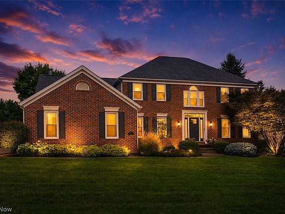 2nd image of 6633 Olde Stone Cir NE