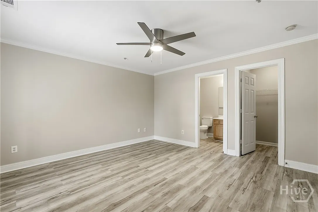 2 bed, 2.0 bath, 1200 sqft, $2,500 — Photo 3