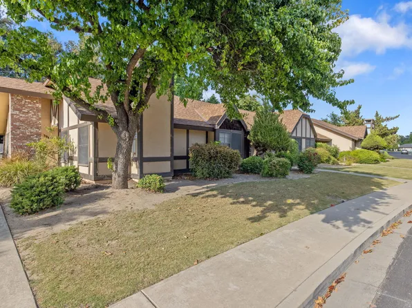 3940 W Hillsdale Court, Visalia, CA 93291