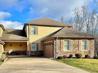 149 Long Dr, Daniels, WV 25832