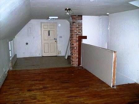 4th image of 1232 Oak St NE