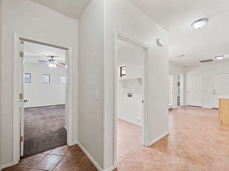 15929 W Custer Ln — Photo 19