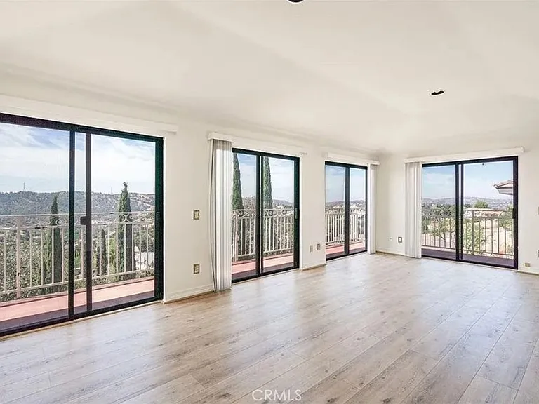 2260 Indian Creek Rd — Photo 5