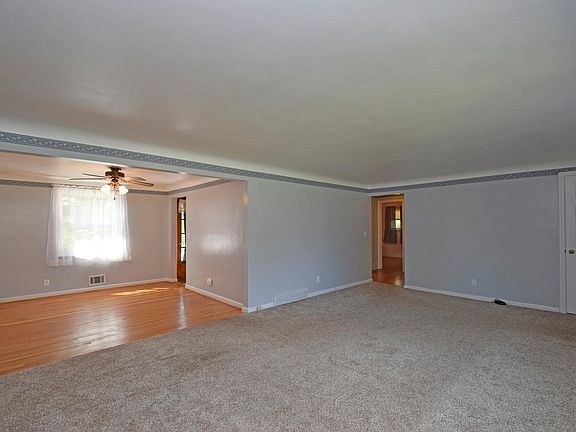 5th image of 825 Wisnew Dr