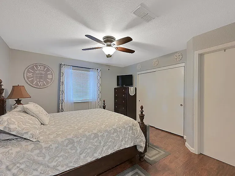 2052 Gold River Dr — Photo 42