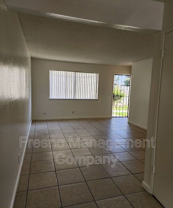 1st image of 475 N Manila Ave APT 101