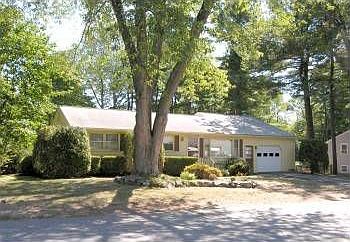 2nd image of 9 Wildwood Ln