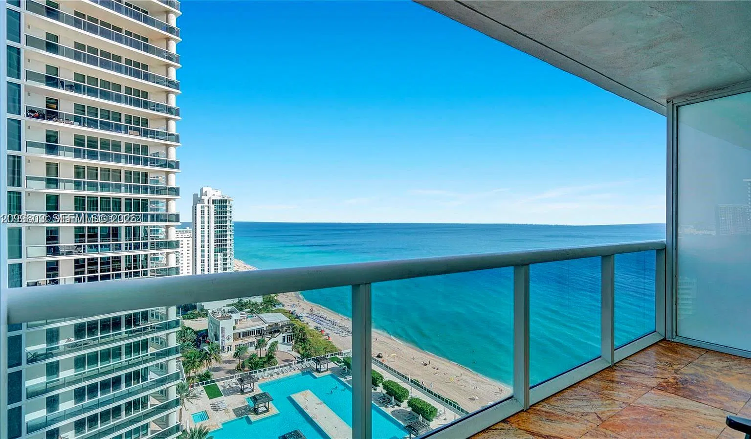 Beach Club Two Condo — Photo 1