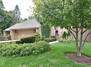 252 Spring Cove Dr, Elgin, IL 60123
