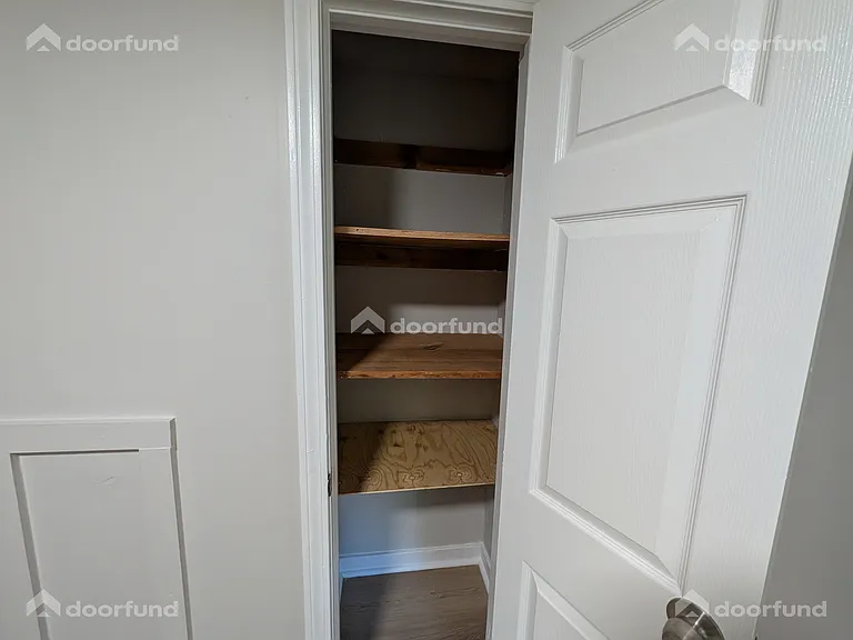 7 Crescent St #6 — Photo 10