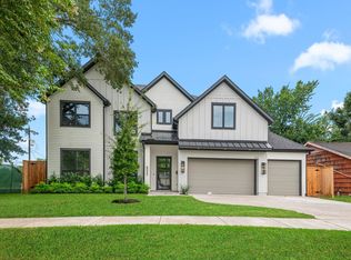 8033 Ridgeview Dr, Houston, TX 77055
