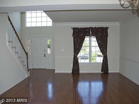 4th image of 42825 Rectors Chase Way
